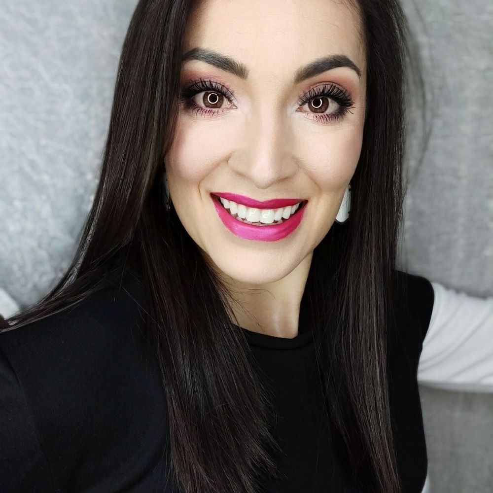 Meet your Posher, Paola